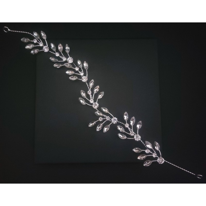 RO RO ΣΤΕΚΑ ΜΑΛΛΙΩΝ ΝΥΦΙΚΗ ( ΣΥΡΜΑ ΜΕ ΤΣΙΜΠΙΔΑΚΙΑ )